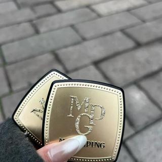 毛戈平粉底液真能“越夜越美”?干皮秋冬稳如奶油,油皮夏天斑驳实录