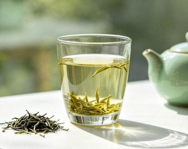绿茶冲泡有讲究！水温时间方法全攻略，新手也能学会