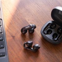 耳夹耳机舒适度真相：5.2克也分“谁戴得动”