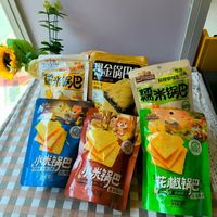 三只松鼠气泡锅巴 vs 老式手工锅巴