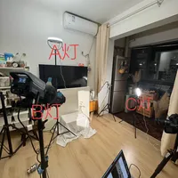 自然光拍静物更真实，但补光灯才是稳定出片的刚需