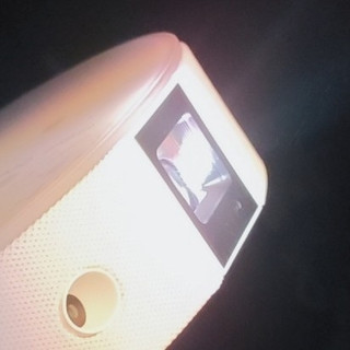 坚果G9S投影仪：百寸巨幕观赛利器
