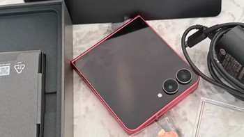 三星Z Flip7一周主力机实测｜彻底沦陷！这三个优点真的戒不掉 