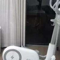 身高决定椭圆机步距！小户型选错=浪费空间还伤膝