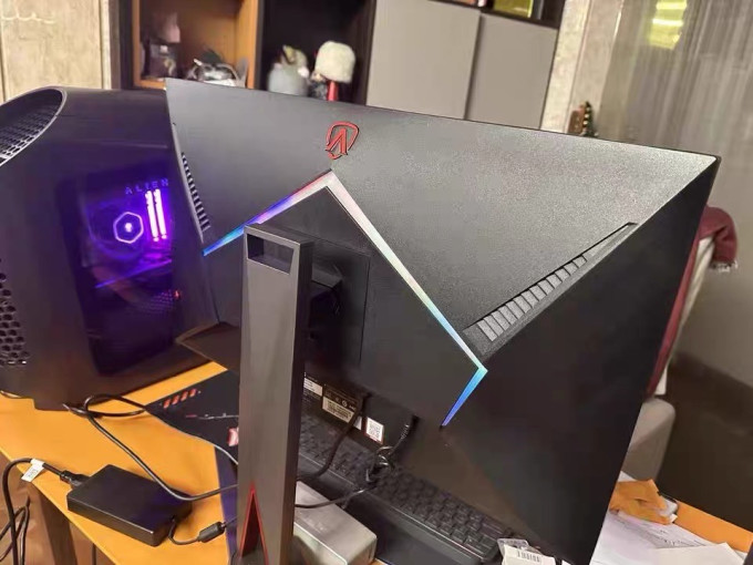 微星显示器