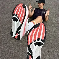 脚宽外翻跑者闭眼入？奥创宽楦真能终结脚趾挤压，还是只适合特定脚型？
