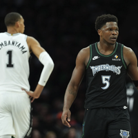 NBA西决G5争议判罚事件全解析：规则、立场与改革呼声