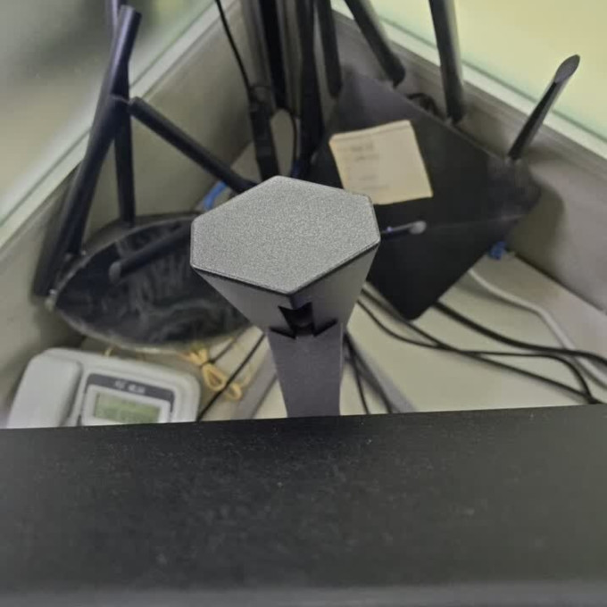 爱攻显示器