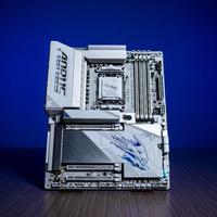 9800X3D开鸡血模式帧数暴涨76%？但用错主板反而更卡