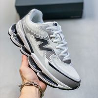 厚底鞋别乱买！3款实测：谁真增高不累脚？