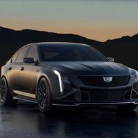 凯迪拉克V8手动神车怎么选？标准版VS限量F1典藏版全解析