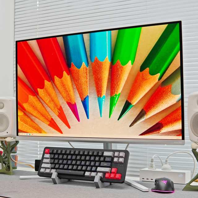顶配4K240Hz QD‑OLED电竞屏：EVNIA弈威天王星32M2N8900X6爆款推荐