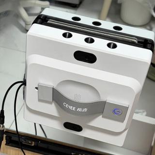 800元擦窗机器人真能回本？实测告诉你哪些窗能用、哪些别碰