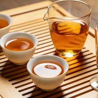 新手买茶具避坑指南：这2种材质最安全，别再被低价紫砂骗了