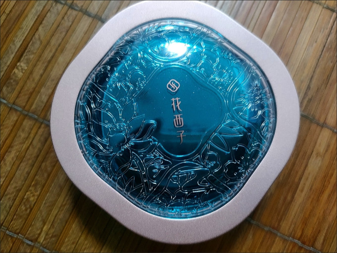 花西子散粉蜜粉