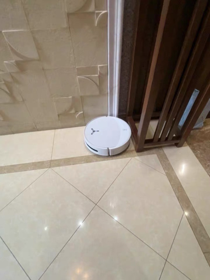 科沃斯扫拖一体机