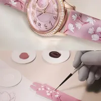 高级腕表，已经开始把“表带”当珠宝做了