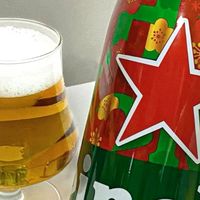 喜力香槟瓶限定啤酒：世界杯观赛的仪式感之选