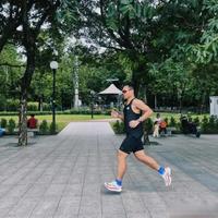 手机测跑姿靠谱吗？实测三大APP，结果让我惊了
