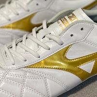 美津浓Morelia Ⅱ足球鞋，养生踢球的温柔守护