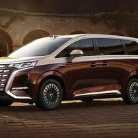 2026智能座舱对决：腾势D9和向往E8谁更懂你的真实需求？