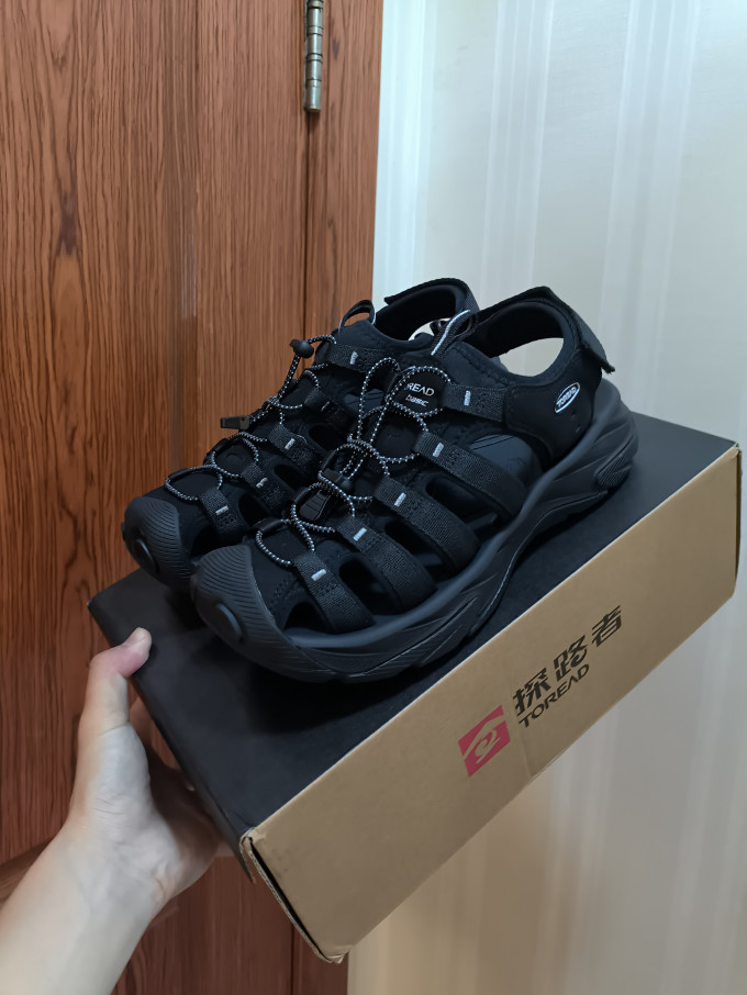 探路者溯溪鞋