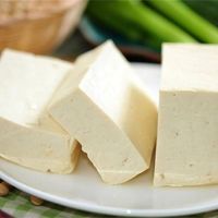 火鍋店「豆皮無限續加」背後的商業邏輯:低成本高毛利的引流密碼