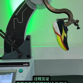 怕选错跑鞋？飞电6C和赤兔9到底谁更适合你