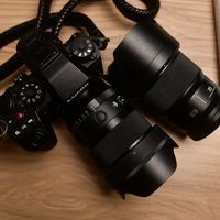 适马35mm F1.4二代 vs 索尼35GM：谁才是真正的“夜神平替”？
