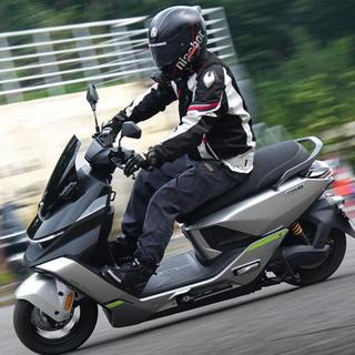 万元电摩怎么选？九号E125 MK2和小牛FX Pro实测对比，通勤党看完不纠结