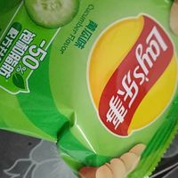 青瓜味薯片为何夏天更火？一场被设计出来的“清爽感”