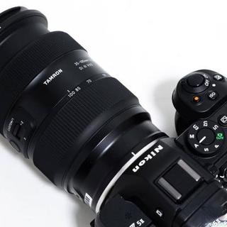 35mm定焦怎么选?索尼F1.8轻巧全能,适马F1.4画质封神,一文说清谁更适合你