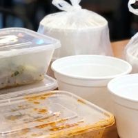 外卖打包费藏猫腻？点一份炒饭被收5元，多地已出手整治