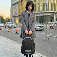 孩子书包超5公斤？选错护脊包反而更伤脊柱