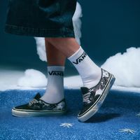 Vans×DIMOO联名鞋值不值得买？拆解颜值、实穿性与收藏陷阱