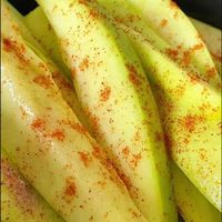青芒蘸辣椒面爆火？别踩雷！脆酸辣咸平衡才是真好吃