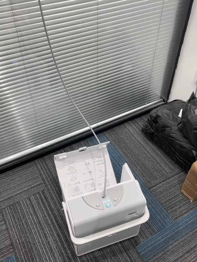 擦窗机器人