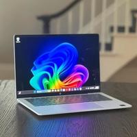 ThinkPad X1 Carbon 2024续航真相：优化后能撑一天，但别信标称16小时