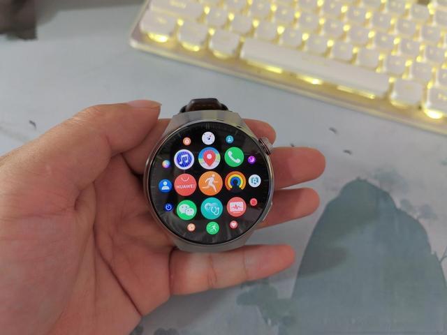 华为Watch 4 Pro真实续航仅2天？全功能开启后果断劝退长途党