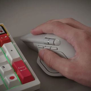 罗技MX Master 4真能提升办公效率？静音不肉、续航顶，但千万别拿它打游戏