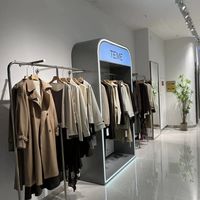UR试衣间排长队，是服务短板还是营销套路？