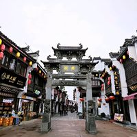 在黄山老街,真正好吃的店从不需要排队