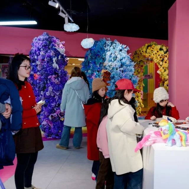 成年人为何爱上小马宝莉？童心未泯与亚文化破圈的双重驱动