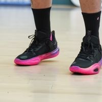 李宁全城11晨曦：性价比实战鞋