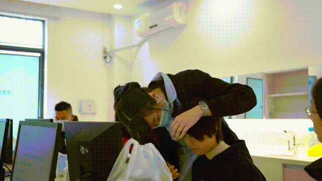 别再迷信进口OK镜！适配比品牌更重要，选错可能伤角膜