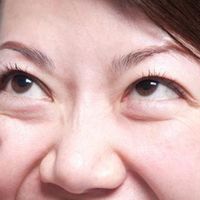 相宜本草红景天vs龙胆：暗沉肌和敏感肌该怎么选？
