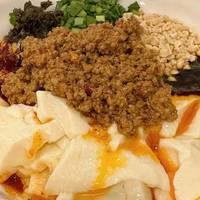 满小饱米线：风味惊艳却暗藏“头疼”风险，这两款能吃别碰错