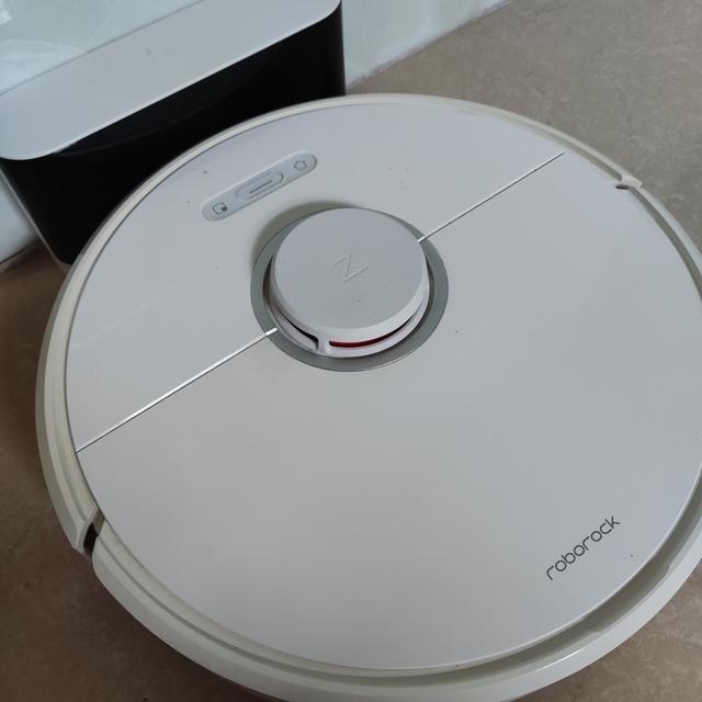 扫地机器人别乱买！T6和P20 Ultra实测对比，90㎡以上选错真后悔
