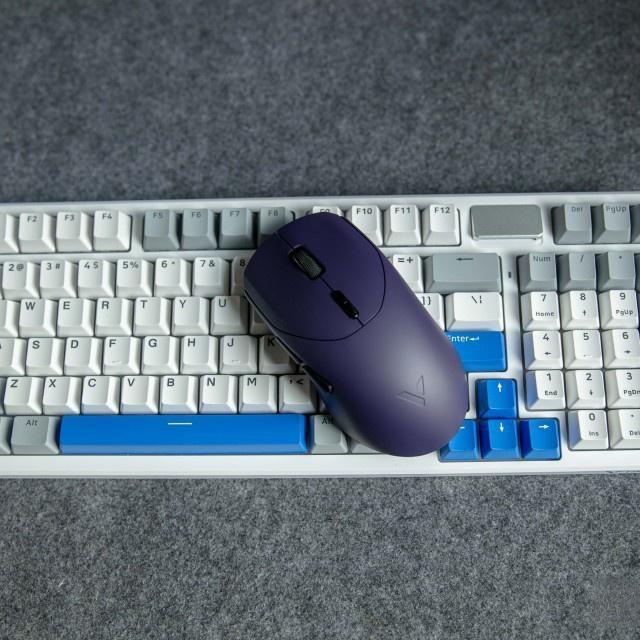 ROG夜魔键盘2000小时续航？实测开灯打游戏不到100小时