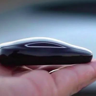 蔚来NIO Phone vs iPhone数字钥匙:谁才是2026年最稳车钥匙?